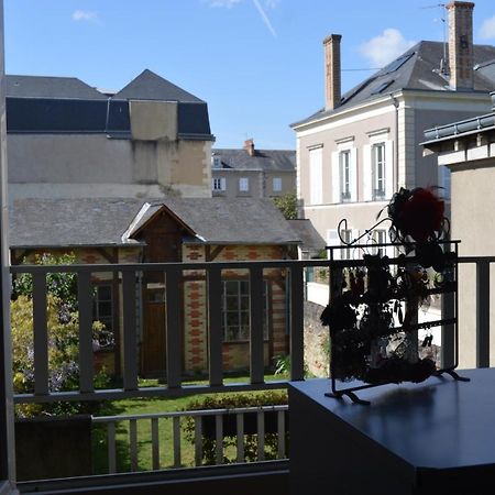 Chambre d'Hôtes Les Ecuries Le Mans Exterior foto