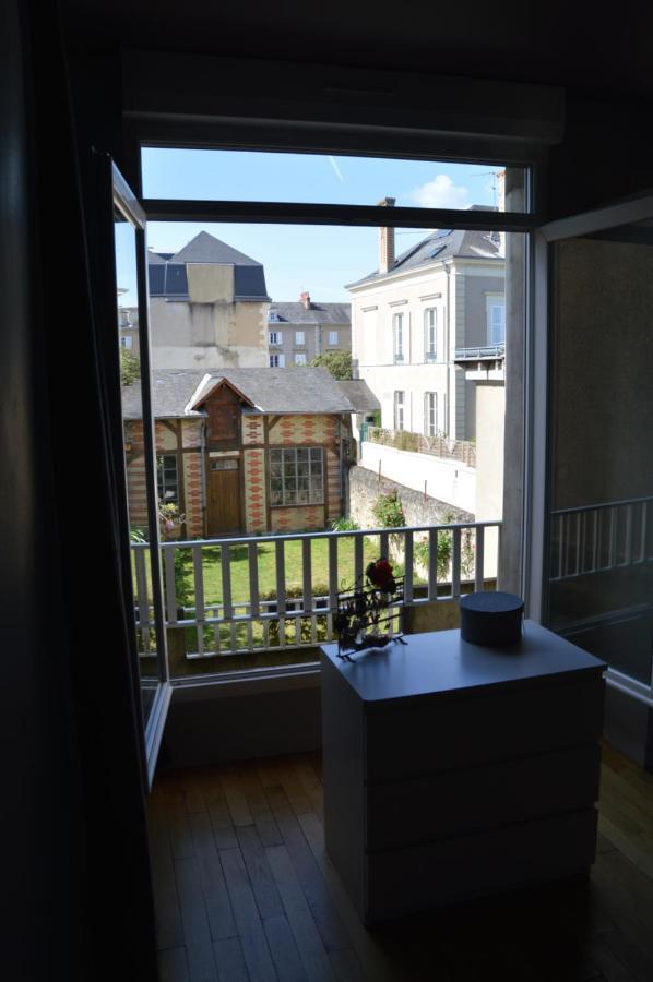 Chambre d'Hôtes Les Ecuries Le Mans Exterior foto